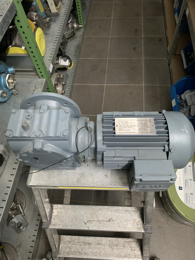 SEW EURODRIVE SF47DT80K4 - Bild 2