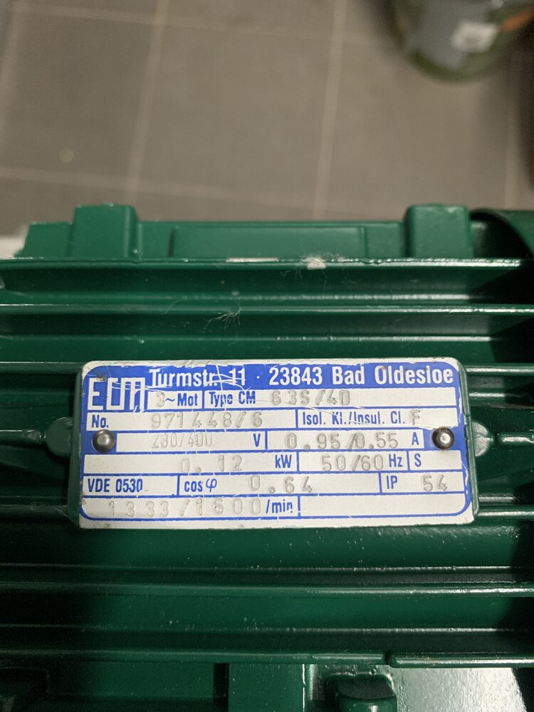 Turmstraße.11.23843  63s/40. 230/400v. 0,12kW. 