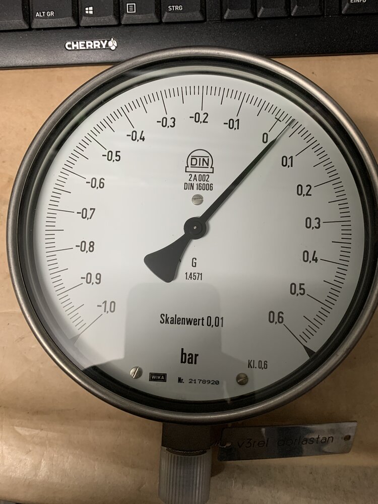 WIKA 2A002 DIN 16006