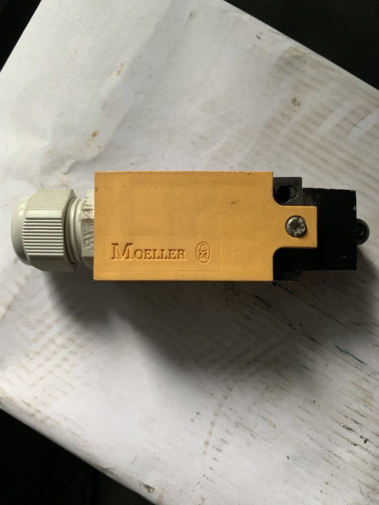 Moeller LS-11S  IEC/EN 60947-5-1  IP67