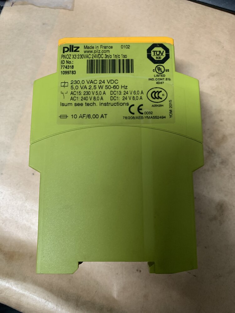 Pilz  PNOZ X3 230VAC24VDC 3NA3/o 1n/c 1so - Bild 2
