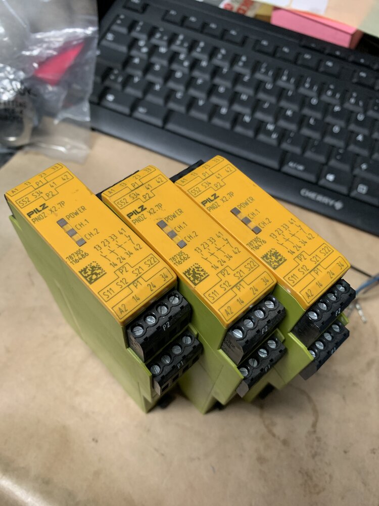 Pilz PNOZ X2.7P. C 24VACDC 3NA3/0 1n/c - Bild 5