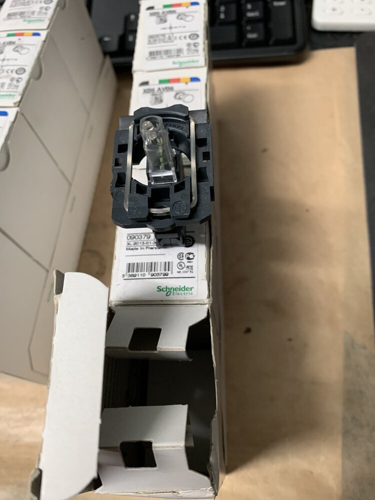 Schneider Electric  XB5 AVB5 - Bild 3