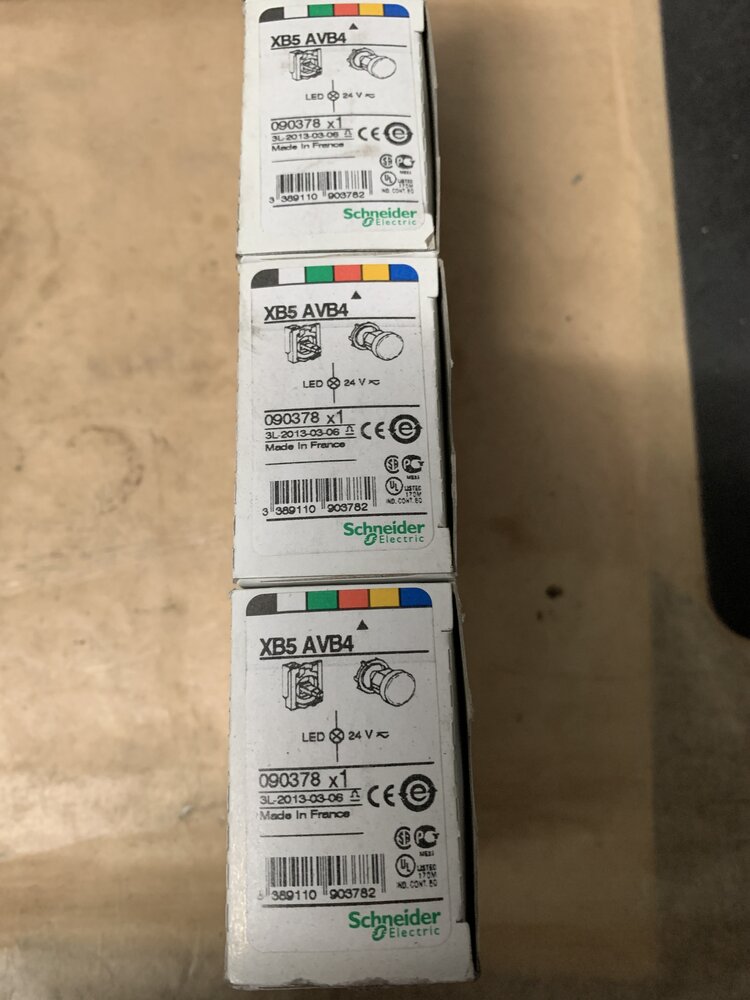 Schneider Electric  XB5 AVB4