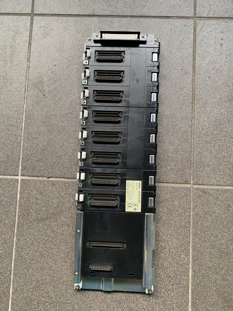 Omron CS1W-BC083 - Bild 2