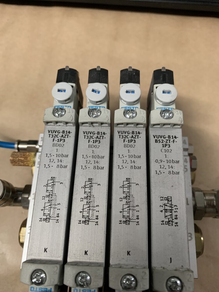 Festo  VUVG-B14-T32C-AZT-F-1P3