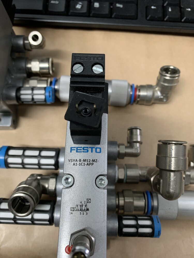 FESTO  VSVA-B-M52-MZ-A1-1C1-APP