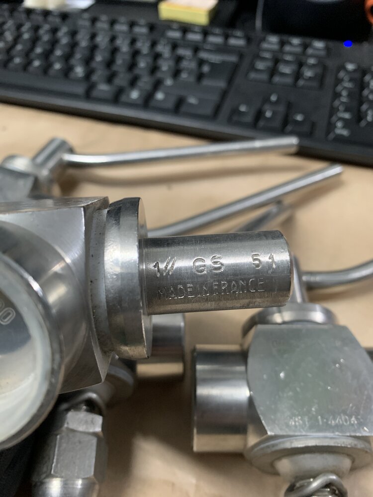 1/GS 51 DN25 PN16. WST 1.4404