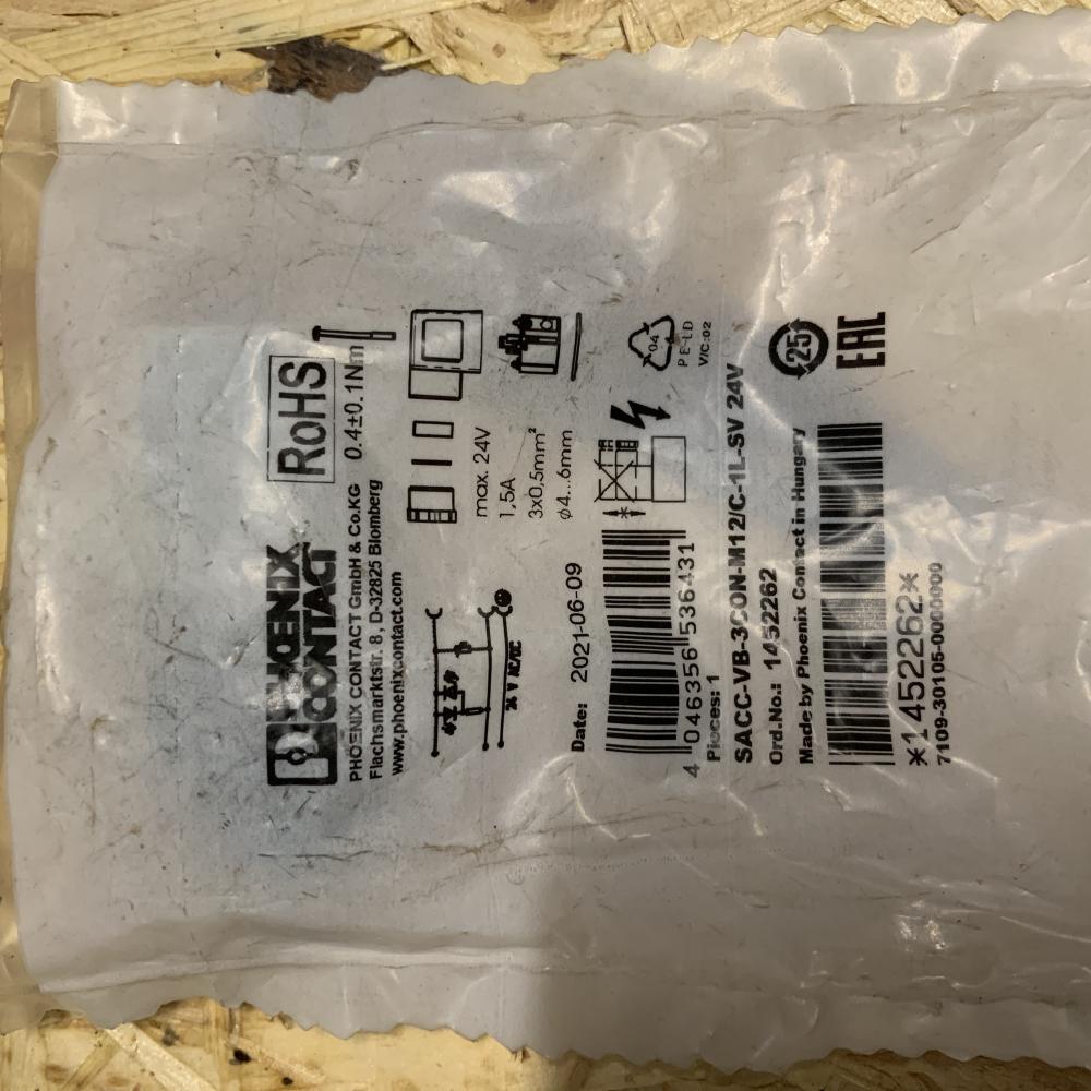 Phoenix Contact SACC-VB-3CON-M12/C-1L-SV 24 V