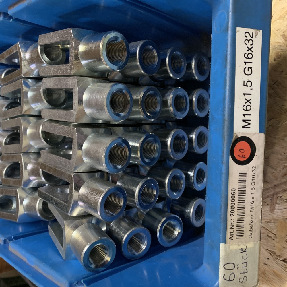 Gabelkopf M16 x 1,5 G16x32