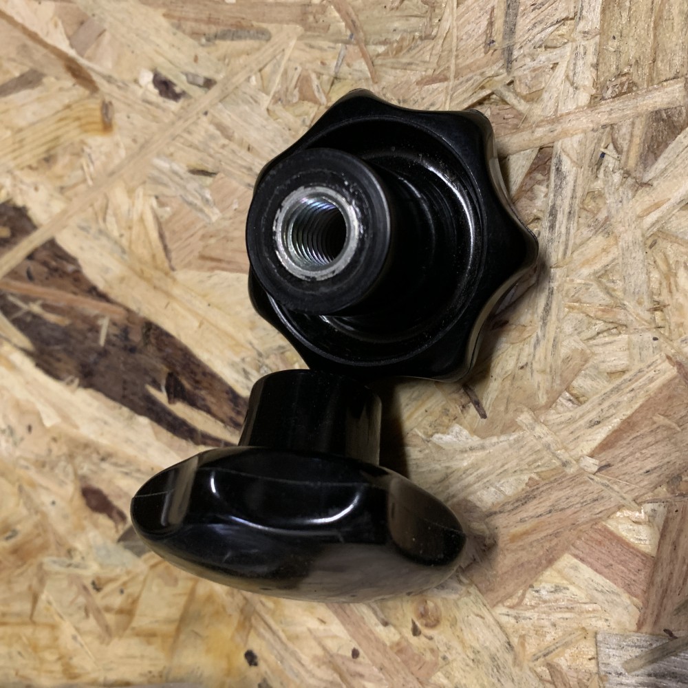 Sterngriffmutter M 10