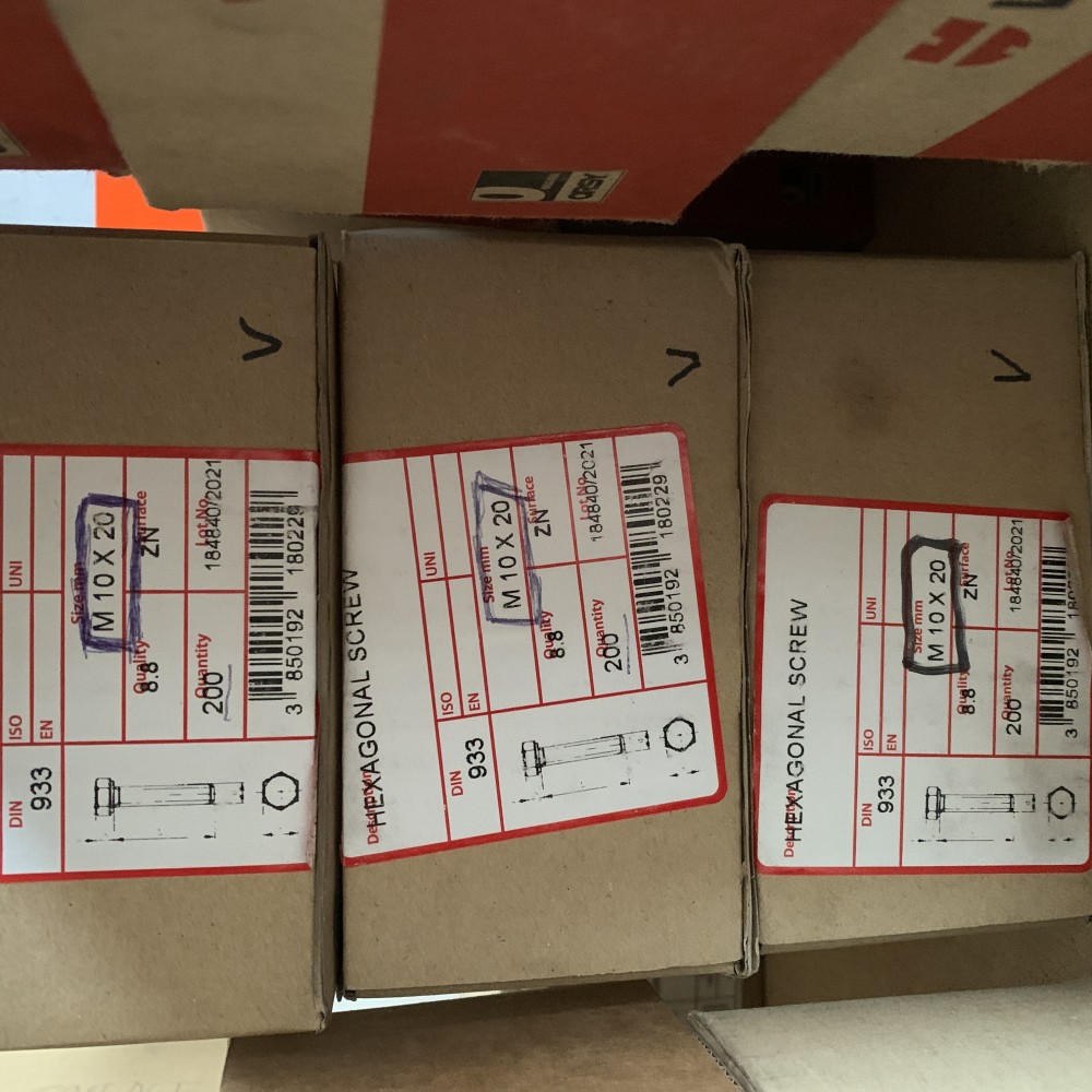 Sechskantschrauben M10x20 - Bild 2