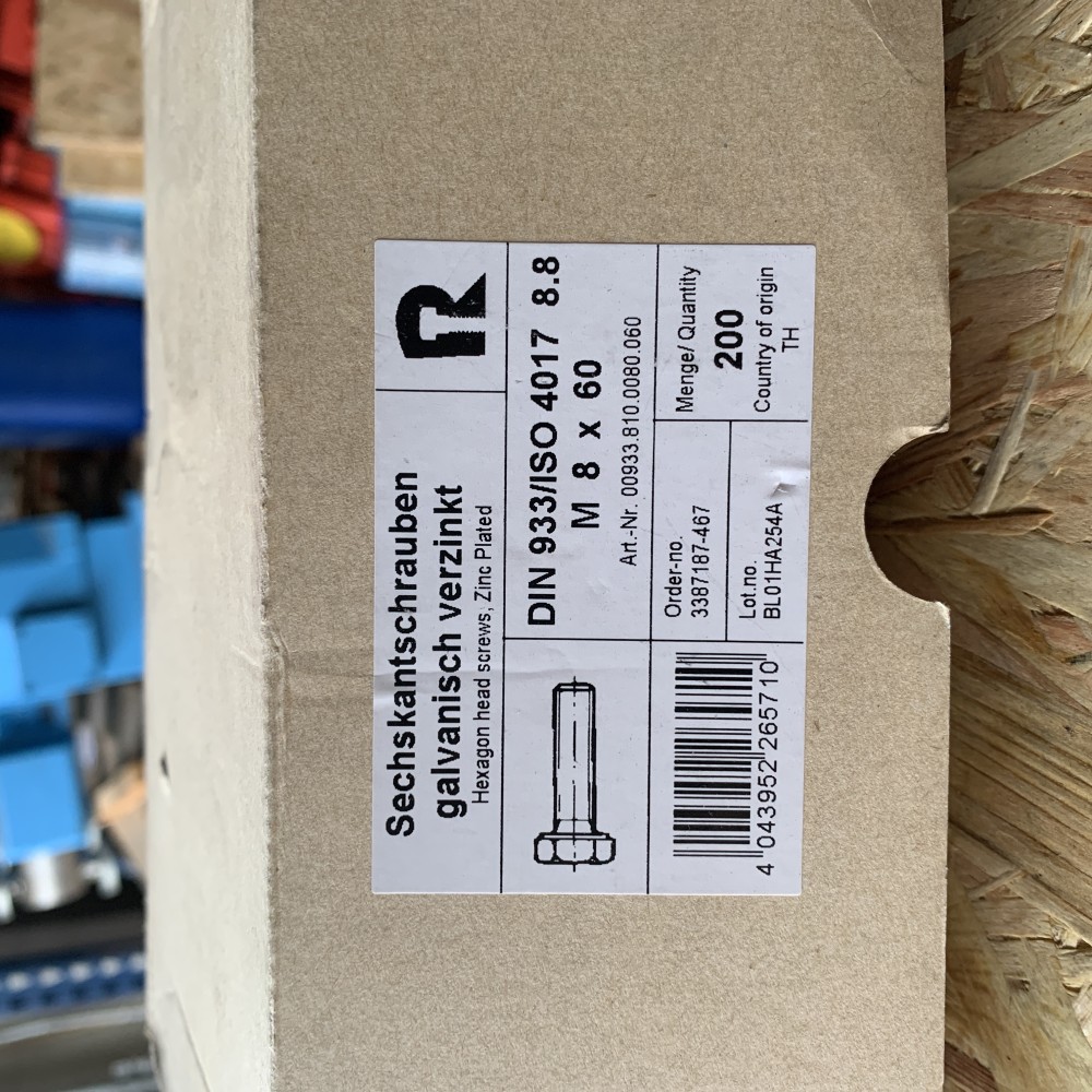 Sechskantschrauben M8x60