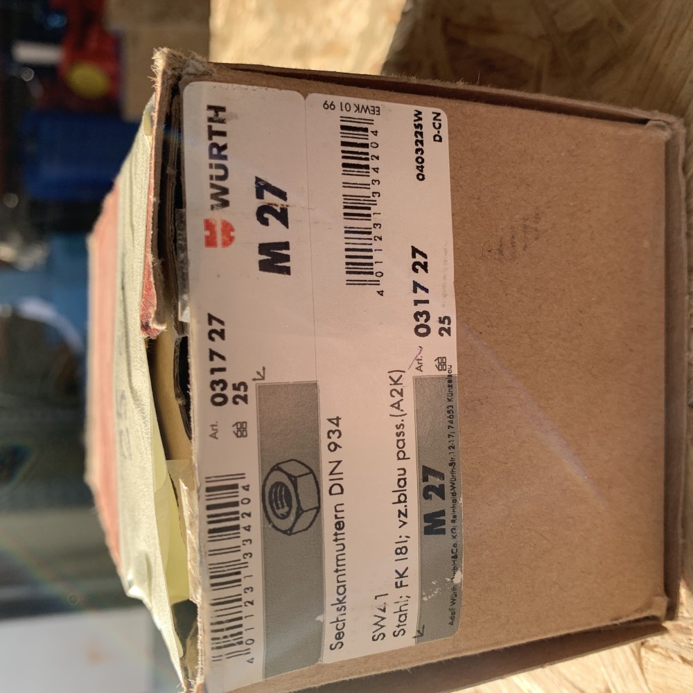 Sechskantmutter M27