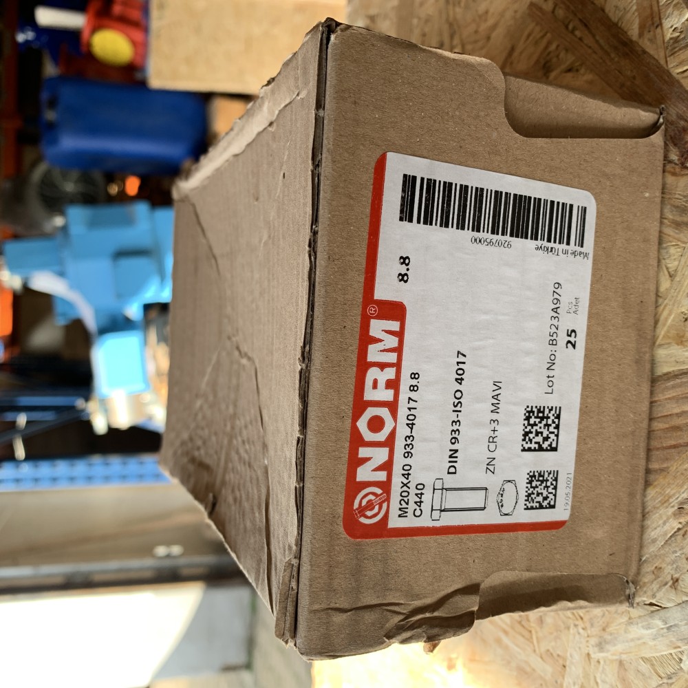 NORM M20x40