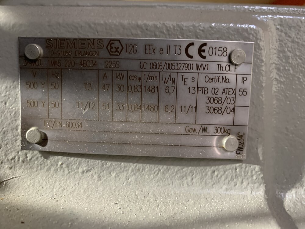 Siemens 1MA6 220-4BC34.  225S.  US 0606/005327901 IMV1